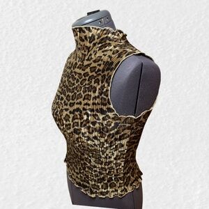 Leopard Turtle Neck Tank with Shiny Material - size M